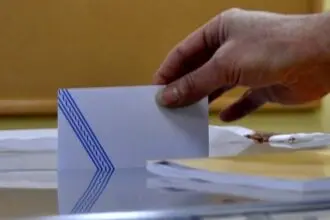 Κορυφώνεται η πολιτική αντιπαράθεση ενόψει των εκλογών