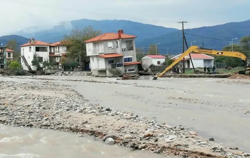 Χαλκιδική: Κόποι μιας ζωής χάθηκαν στη λάσπη στην Ολυμπιάδα