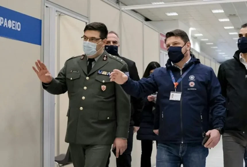 Στη Θεσσαλονίκη ο Ν. Χαρδαλιάς – Επιθεώρηση στο μεγαλύτερο εμβολιαστικό κέντρο της χώρας εντός της ΔΕΘ