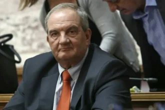 Απάντηση «κεραυνός» του Κ.Καραμανλή σε Κ.Σημίτη: «Εμείς υπερασπιστήκαμε τα ελληνικά συμφέροντα και όχι τα τουρκικά»!