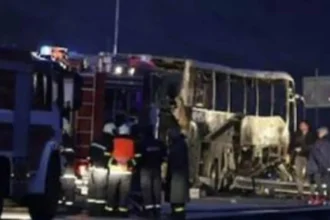 Βουλγαρία: 45 νεκροί μετά από φωτιά σε λεωφορείο – Μεταξύ των νεκρών και 12 παιδιά