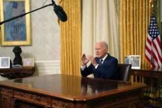 Μπάιντεν: Η σκυτάλη στους νέους για να σωθεί η δημοκρατία – H Κάμαλα Χάρις είναι ένας απίστευτος συνεργάτης και ηγέτης για τη χώρα