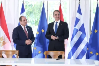 Τηλεφωνική επικοινωνία Μητσοτάκη – Αλ Σίσι: Συζήτηση για τον πόλεμο Ισραήλ – Ιράν και τη Μονή Σινά