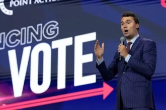 Ο Τσάρλι Κερκ, ιδρυτής του Turning Point USA, μιλάει κατά τη διάρκεια του συνεδρίου Turning Point Action, Σάββατο 15 Ιουλίου 2023, στο West Palm Beach της Φλόριντα. AP Photo