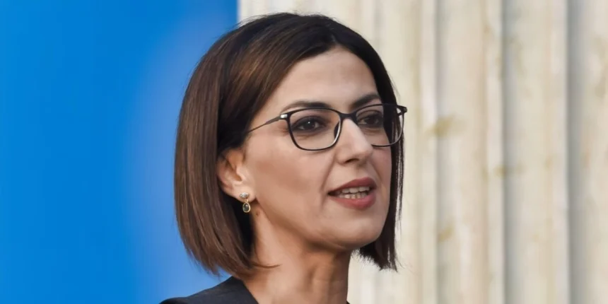 Αγαπηδάκη: Ξεκινά σήμερα το πρόγραμμα αντιμετώπισης της παχυσαρκίας για 30.000 πολίτες – Περισσότεροι από 2 εκατ. οι φετινοί εμβολιασμοί για γρίπη