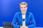 Αλεξάνδρα Σδούκου: Να ξεκινήσει άμεσα ο διάλογος με ανοιχτούς δρόμους – Μετάβαση στη διαφάνεια και τη δικαιοσύνη στις πληρωμές