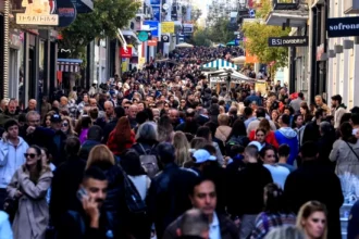 Ανοιχτά καταστήματα και σούπερ μάρκετ σήμερα, Κυριακή 