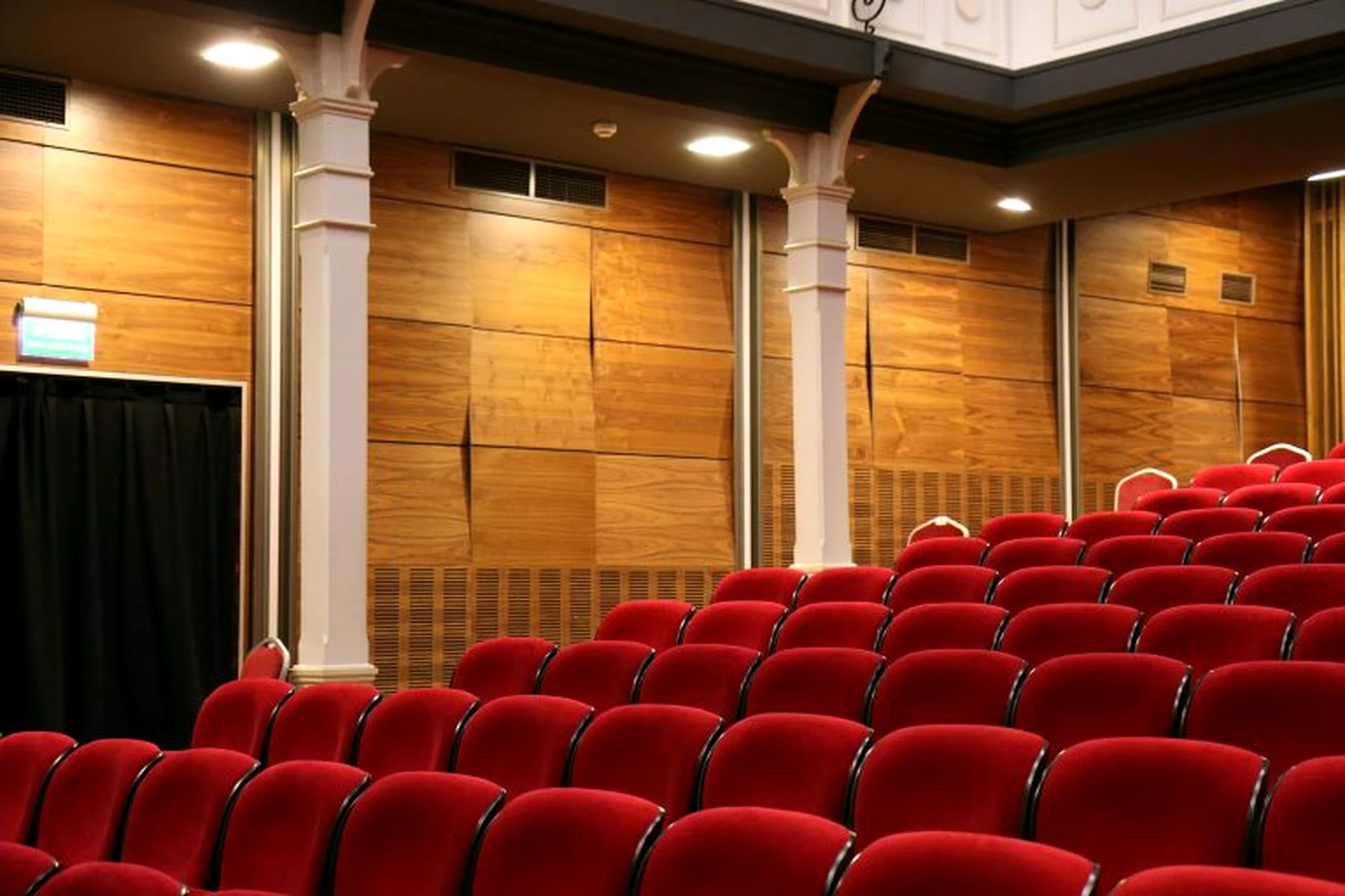 Κλειστά τα θέατρα το Σάββατο 27 Δεκεμβρίου, λόγω απεργίας ηθοποιών και μουσικών