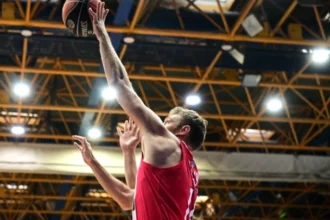 Ο Ολυμπιακός «ισοπέδωσε» το Περιστέρι