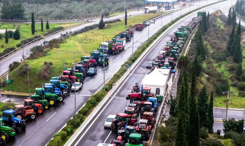 Plan B για τα μπλόκα μελετούν στην κυβέρνηση – Εισηγήσεις για επιβολή προστίμων και διοικητικών κυρώσεων