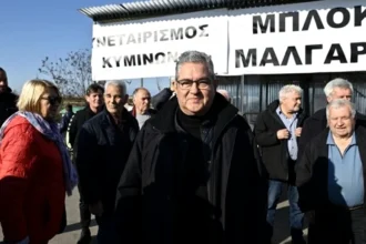 Στα μπλόκα των αγροτών στη Φθιώτιδα ο Κουτσούμπας