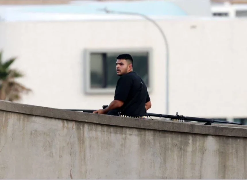 Τουλάχιστον δέκα νεκροί από τρομοκρατική επίθεση με στόχο εβραϊκή εκδήλωση στην παραλία Bondi στο Σίδνεϊ – Δείτε βίντεο.