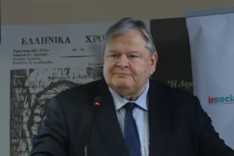 Βενιζέλος: «Η χώρα είναι μη διακυβερνήσιμη -Το ΠΑΣΟΚ πρέπει να είναι η πρώτη δύναμη στην Κεντροαριστερά»