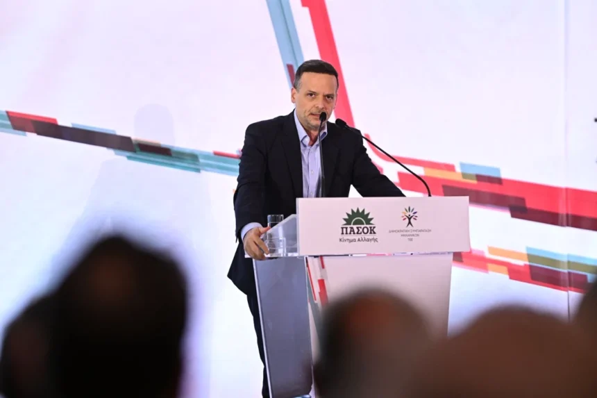 ΠΑΣΟΚ: Αναστάτωση έχει προκαλέσει η πρόταση Δούκα για ανάδειξη υποψηφίων βουλευτών μέσω προκριματικών εκλογών