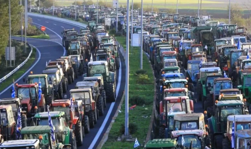 Αγρότες: Σήμερα η κρίσιμη συνάντηση Μητσοτάκη με τους “σκληρούς” των μπλόκων στο Μαξίμου