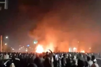 Αιματηρές διαδηλώσεις και ταραχές στο Ιράν