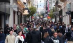 Ανοικτά και σήμερα, δεύτερη Κυριακή των χειμερινών εκπτώσεων, τα εμπορικά καταστήματα