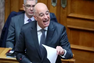Δένδιας: Δεν μπορούμε να κάνουμε τις Ένοπλες Δυνάμεις ΔΕΚΟ της δεκαετίας του ’80