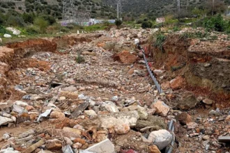 Δήμαρχος Γλυφάδας: Τα έργα υπογειοποίησης καλωδίων του ΔΕΔΔΗΕ υποδεικνύει για την καταστροφή που έφερε η κακοκαιρία