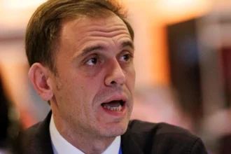 Μάντζος: Ο Πρωθυπουργός επιλέγει να εναρμονιστεί πλήρως με την επικράτηση του νόμου της ζούγκλας