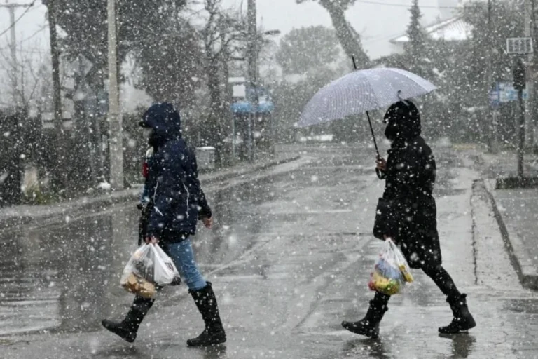 Δήμος Αθηναίων: Έκτακτα μέτρα για την προστασία των ευάλωτων πολιτών από τις χαμηλές θερμοκρασίες που αναμένονται
