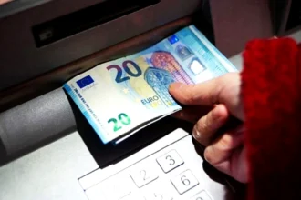 e-ΕΦΚΑ και ΔΥΠΑ: Προτελευταία ημέρα πληρωμών σήμερα