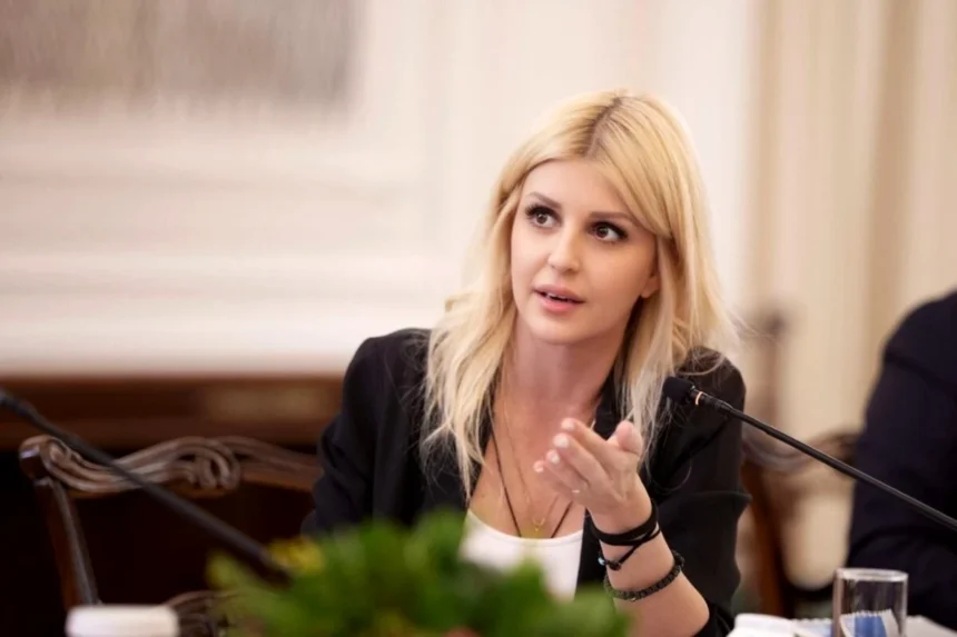 Έλενα Ράπτη: Το πρόγραμμα «νταντάδες της γειτονιάς» εφαρμόστηκε σε 62 δήμους