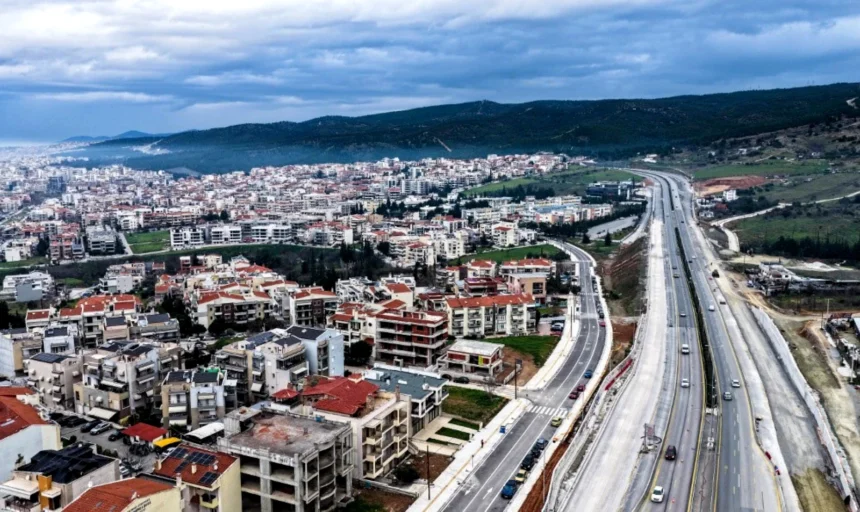 Flyover – Θεσσαλονίκη: Πότε δίνεται στην κυκλοφορία η περιφερειακή οδός μετά την κατεδάφιση ενός κλάδου στη γέφυρα Πανοράματος