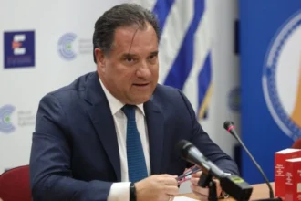 Γεωργιάδης για Καρυστιανού: Να μας πει ποιοι της έδωσαν λεφτά για να μην κάνει κόμμα