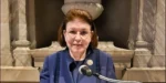 Λίνα Μενδώνη: Η Βουλή των Ελλήνων τιμά τους 60.000 Έλληνες Εβραίους που εξοντώθηκαν στο Ολοκαύτωμα, την πιο ανείπωτη φρικαλεότητα που γνώρισε το ανθρώπινο γένος