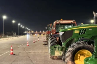 Μάλγαρα: Παραμένουν στο μπλόκο τους οι αγρότες