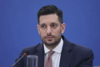 Πότε θα παραλάβουμε τα νέα ηλεκτροκίνητα τρένα -Τι ανακοίνωσε ο Κυρανάκης στη Βουλή