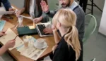 Σε εφαρμογή πρόγραμμα 100 εκατ. ευρώ για άνεργες μητέρες – Ηλεκτρονικά οι αιτήσεις μέσω gov.gr