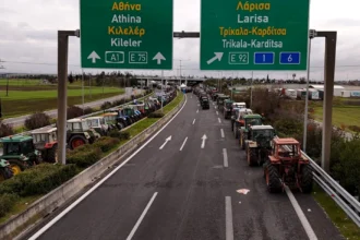 «Σκέτη απογοήτευση»: Οι πρώτες αντιδράσεις των αγροτών για τα μέτρα που ανακοίνωσε η κυβέρνηση – Αποφασίζουν το απόγευμα