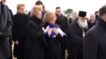 Σπαρακτικές στιγμές στην ταφή της Πριγκίπισσας Ειρήνης στο Τατόι: Δακρυσμένη η αδελφή της Σοφία (Βίντεο)