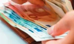 Στους τραπεζικούς λογαριασμούς σήμερα οι αυξήσεις μισθών από τη νέα φορολογική κλίμακα