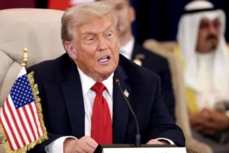 Τραμπ: 100% θα επιβάλλω δασμούς σε ευρωπαϊκές χώρες αν δεν δεχθούν τον έλεγχο της Γροιλανδίας