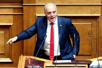 Βελόπουλος: Να παραιτηθεί ο πρωθυπουργός για να σωθεί η Ελλάδα
