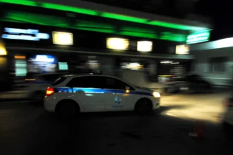 Άγρια συμπλοκή τα ξημερώματα έξω από κλαμπ στο λιμάνι της Θεσσαλονίκης – Τρεις τραυματίες