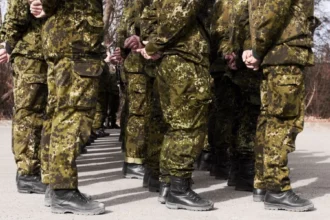 Αλλάζει η στρατιωτική θητεία: Όλοι στον Στρατό Ξηράς-Ποιες οι άλλες αλλαγές