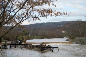 Άγγιξε τα 6.50 μέτρα η στάθμη του νερού στο Πύθιο – Συστάσεις για την αποφυγή προσέγγισης των πλημμυρισμένων περιοχών