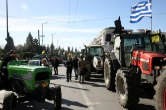 Αποχώρησαν τα τρακτέρ από το Σύνταγμα – Κανονικά διεξάγεται η κυκλοφορία στην Αθήνα