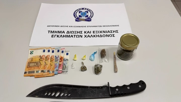 Αστυνομικός σκύλος «ξετρύπωσε» ναρκωτικά στο σπίτι 31χρονου