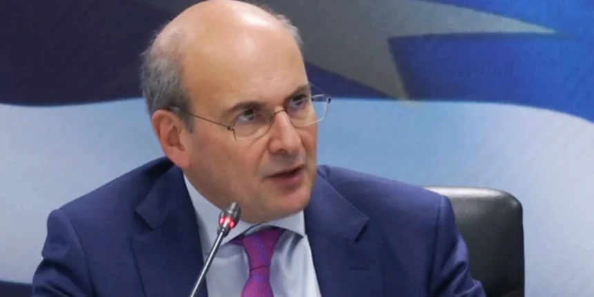 Χατζηδάκης: Πριν το Πάσχα η ανακοίνωση για την αύξηση του κατώτατου μισθού