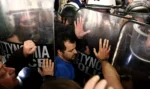 Δημογλίδου για επεισόδια στη Νίκαια: Ήθελαν να επιτεθούν στον υπουργό – Τραυματίστηκαν αστυνομικοί