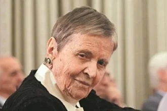 Δημοσία δαπάνη η κηδεία της Ελένης Γλύκατζη – Αρβελέρ