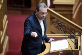 Φάμελλος για Καρυστιανού: Η απάντηση στο σημερινό καθεστώς αδικίας και διαφθοράς πρέπει να είναι αριστερή