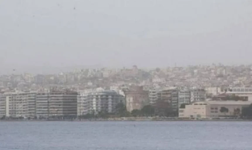 Η Θεσσαλονίκη αναπνέει δηλητήριο και η αδιαφορία συνεχίζεται