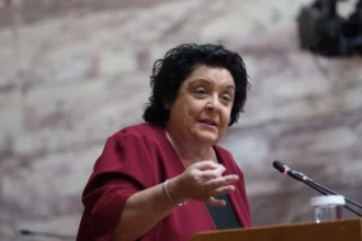 Κανέλλη: Το ΝΑΤΟ παίζει τα σύνορα ως κομπολόι