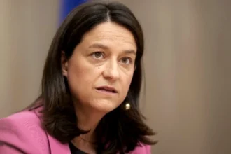 Κεραμέως για ΕΡΓΑΝΗ ΙΙ: «Πιο δίκαιη για όλους η αγορά εργασίας»